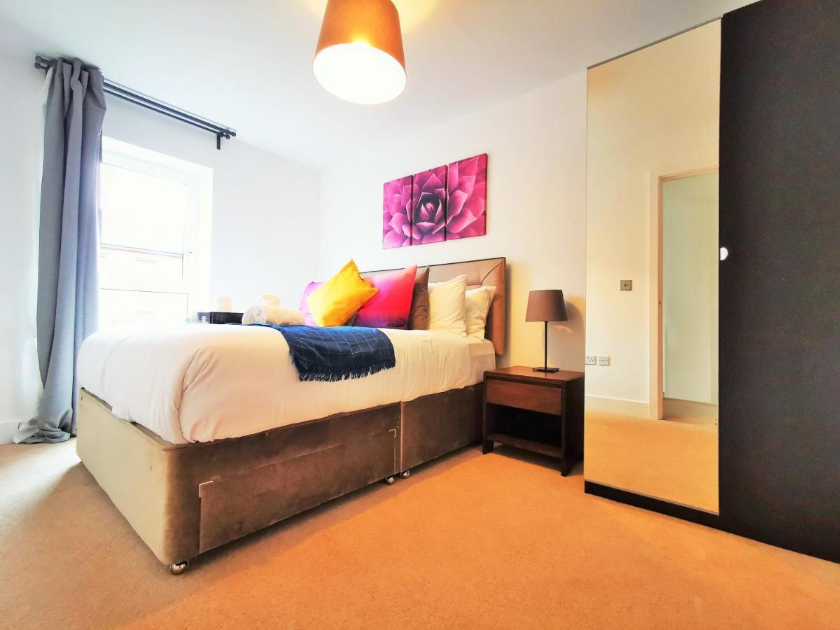 Lovely Holiday Home In Birmingham City Center 3 Bedrooms House By Hf Group エクステリア 写真