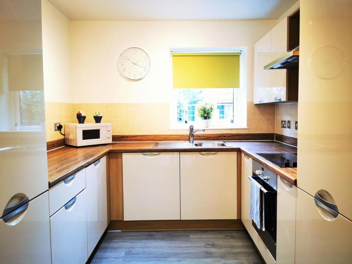 Lovely Holiday Home In Birmingham City Center 3 Bedrooms House By Hf Group エクステリア 写真