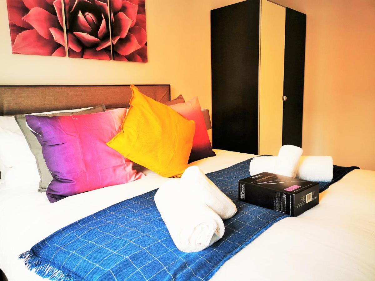 Lovely Holiday Home In Birmingham City Center 3 Bedrooms House By Hf Group エクステリア 写真
